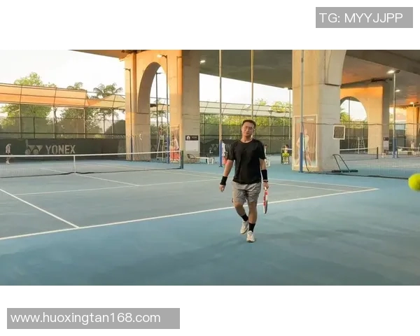 重庆网球队耐力之争引发热议网球界对运动员体能的关注与讨论